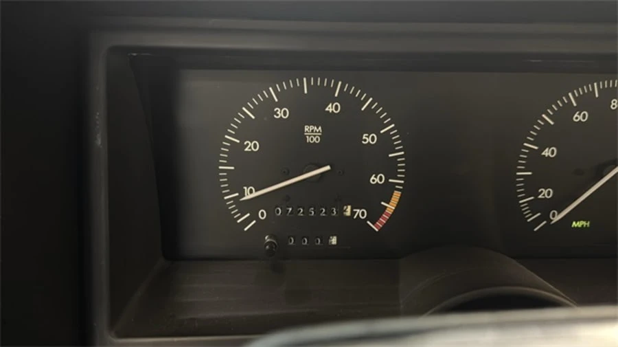 1993 Cadillac Allante - Image 10 of 12