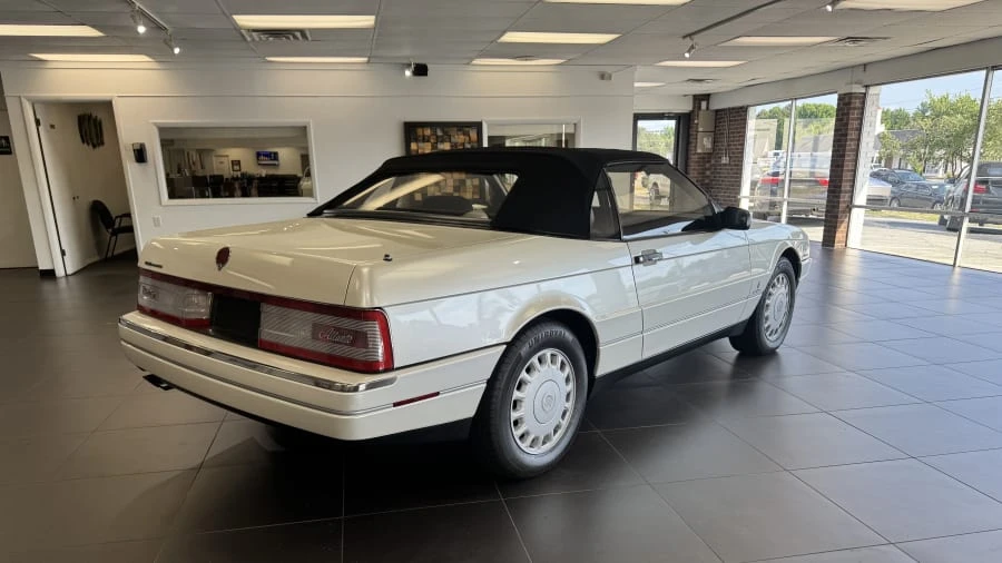 1993 Cadillac Allante - Image 3 of 12