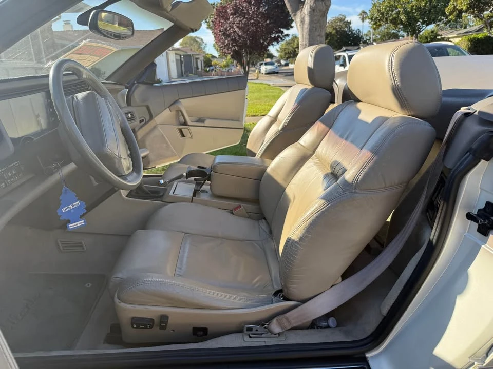 1993 Cadillac Allante - Image 14 of 18