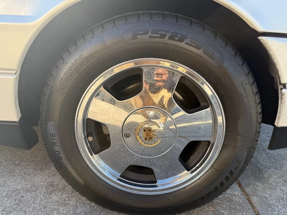 1993 Cadillac Allante - Image 17 of 18