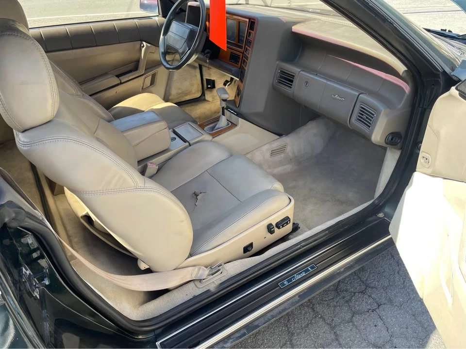 1993 Cadillac Allante - Image 11 of 12