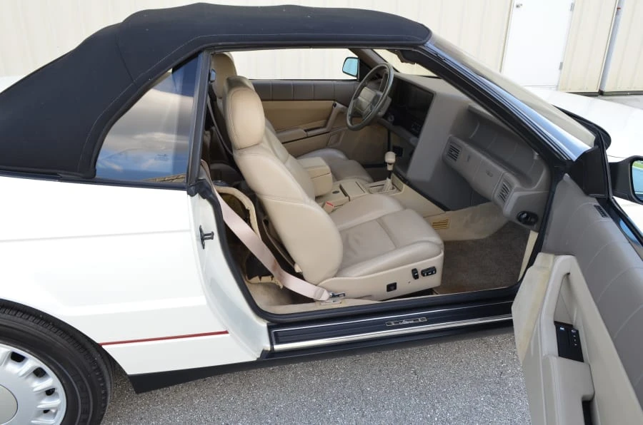 1993 Cadillac Allante - Image 4 of 8