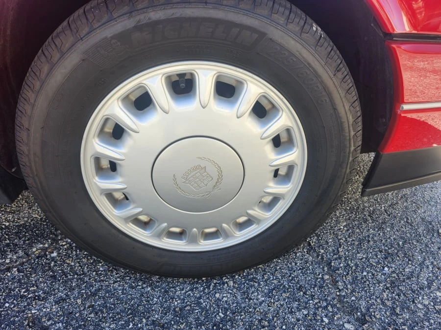 1993 Cadillac Allante - Image 9 of 18