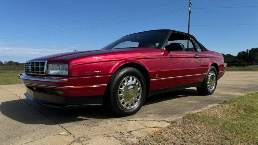 1993 Cadillac Allante - Image 9 of 15