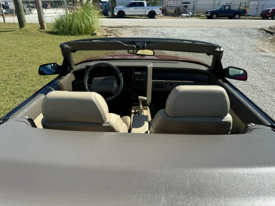 1993 Cadillac Allante - Image 11 of 15