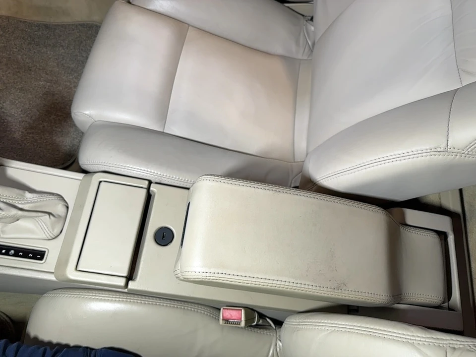 1993 Cadillac Allante - Image 13 of 18