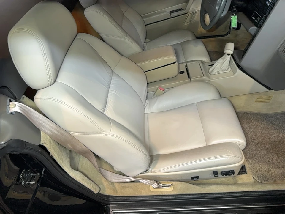 1993 Cadillac Allante - Image 14 of 18