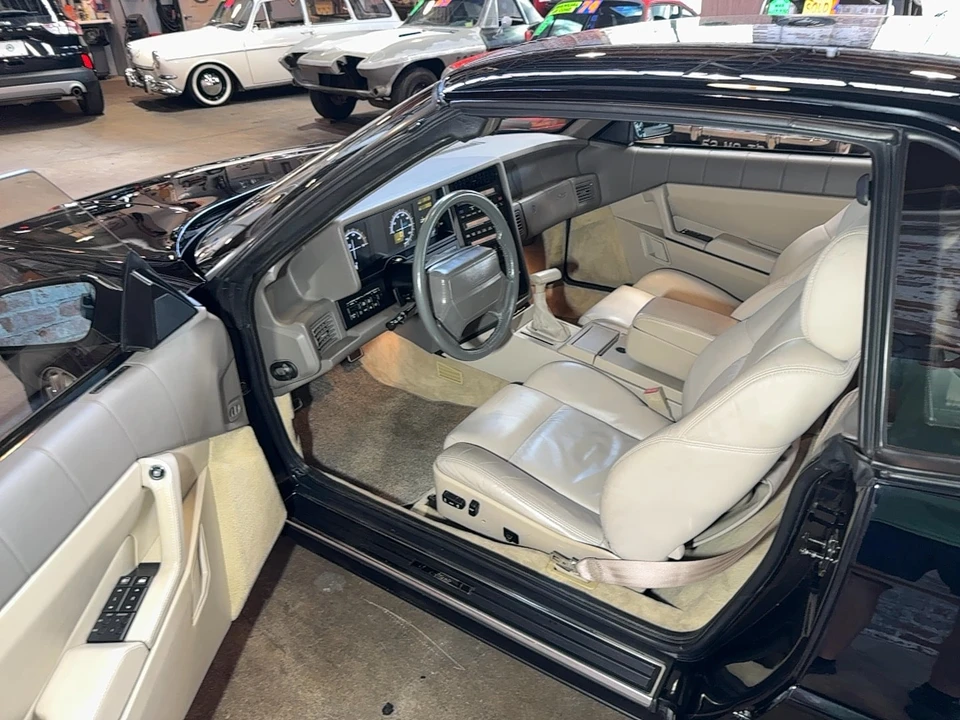 1993 Cadillac Allante - Image 8 of 18