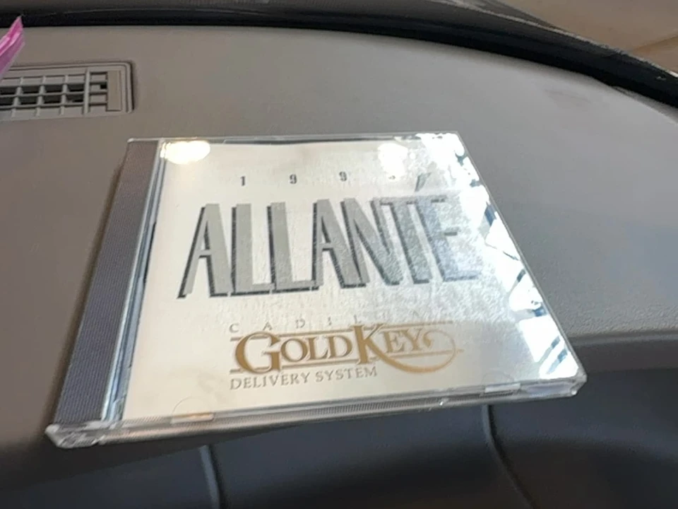 1993 Cadillac Allante - Image 16 of 18