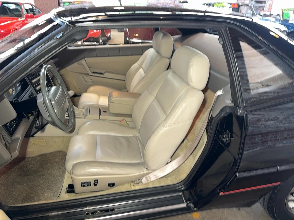 1993 Cadillac Allante - Image 9 of 18