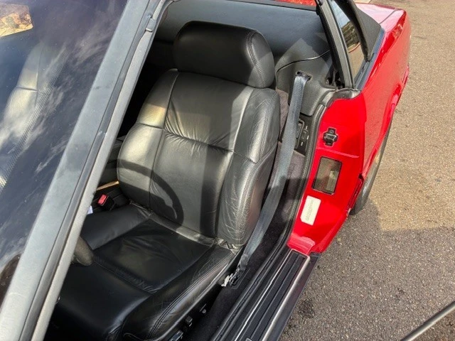 1993 Cadillac Allante - Image 13 of 21