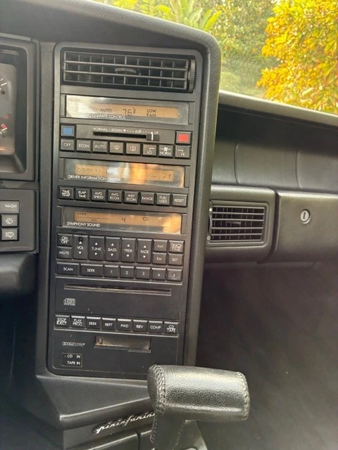 1993 Cadillac Allante - Image 17 of 21