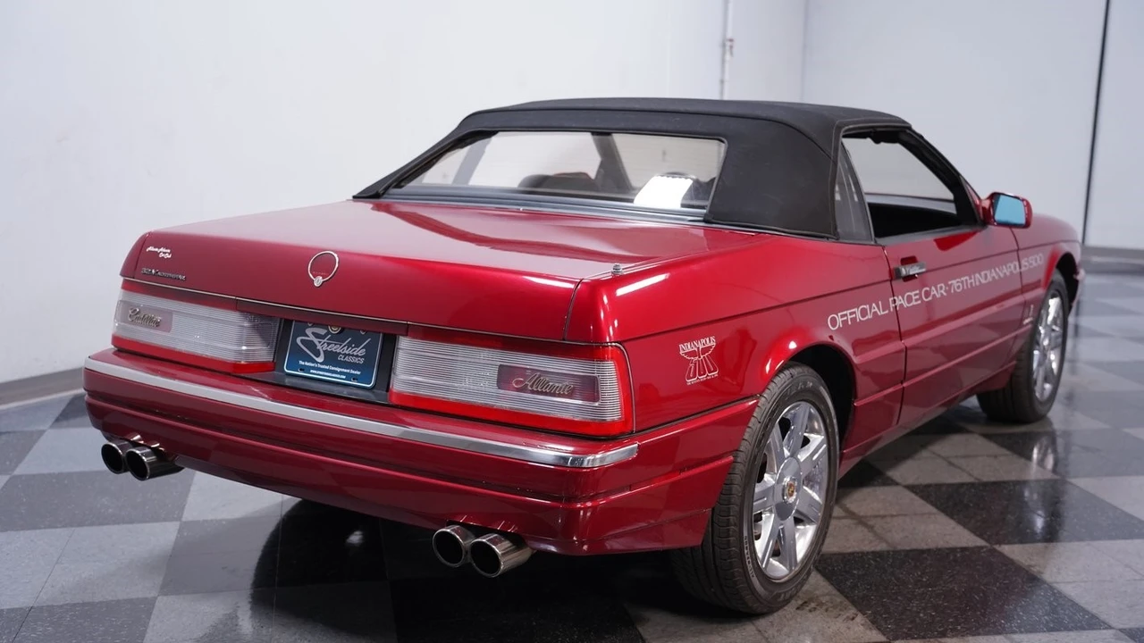 1993 Cadillac Allante - Image 11 of 21