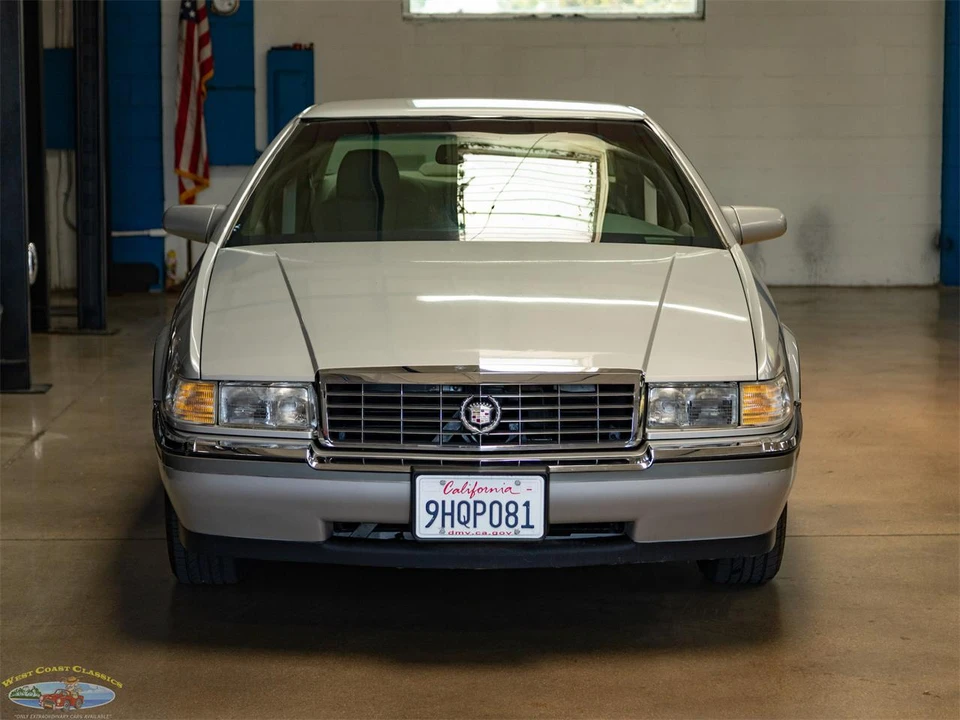1993 Cadillac Fleetwood - Image 13 of 31