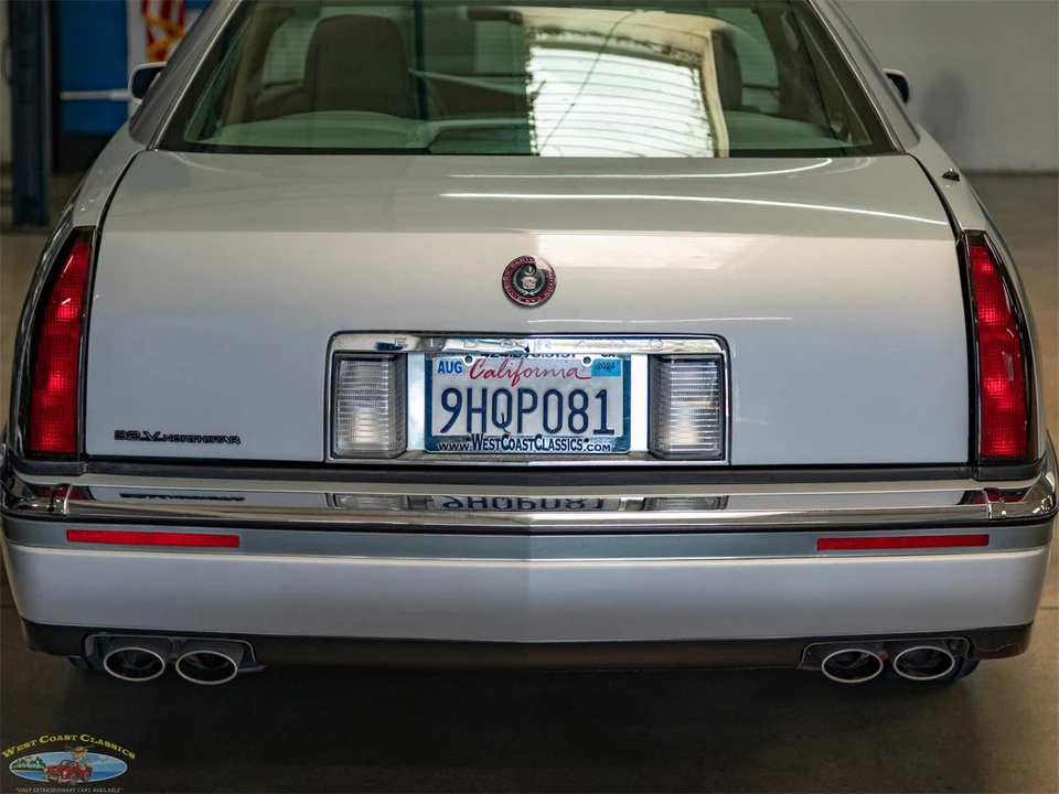 1993 Cadillac Fleetwood - Image 19 of 31