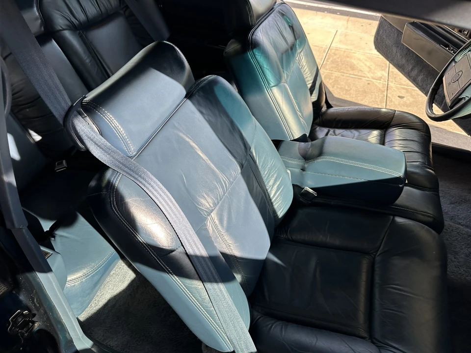1993 Cadillac DeVille 7th Gen - Image 28 of 31