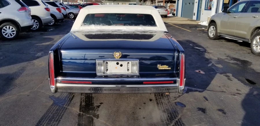 1993 Cadillac DeVille 6th Gen - Image 8 of 12