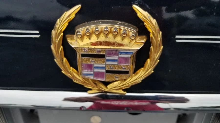 1993 Cadillac DeVille 6th Gen - Image 10 of 12