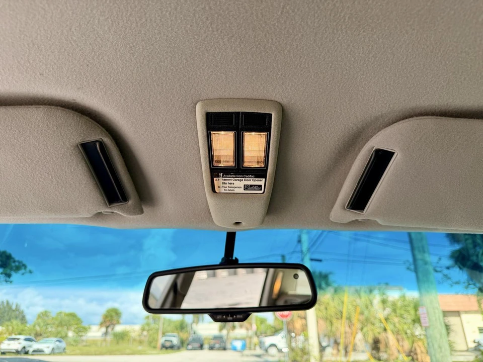 1993 Cadillac DeVille 6th Gen - Image 29 of 31