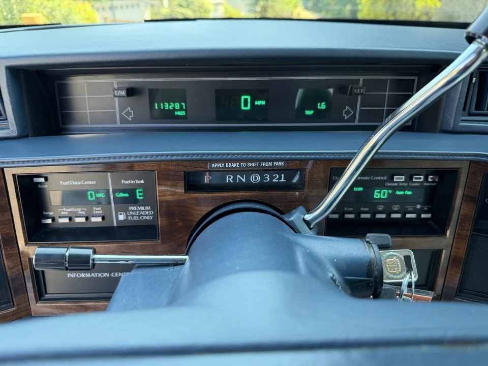 1993 Cadillac DeVille 6th Gen - Image 17 of 19