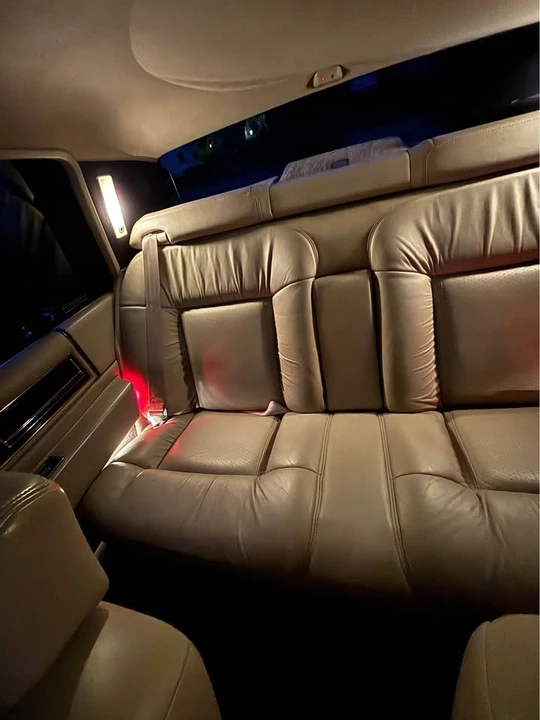 1993 Cadillac DeVille 6th Gen - Image 9 of 12