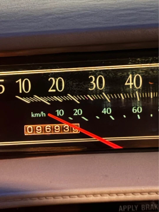 1993 Cadillac DeVille 6th Gen - Image 11 of 12