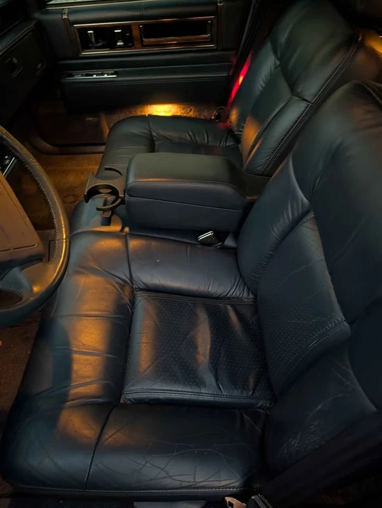 1993 Cadillac DeVille 6th Gen - Image 7 of 17