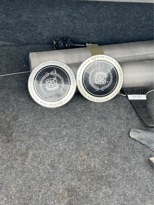 1993 Cadillac DeVille 6th Gen - Image 15 of 16