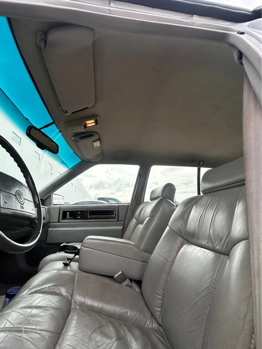 1993 Cadillac DeVille 6th Gen - Image 12 of 16