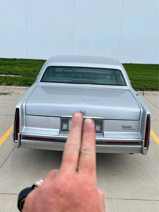 1993 Cadillac DeVille 6th Gen - Image 3 of 16