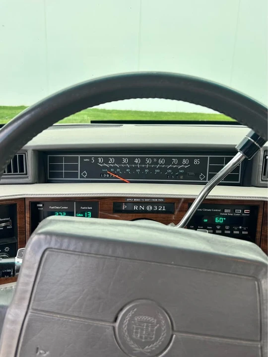 1993 Cadillac DeVille 6th Gen - Image 13 of 16