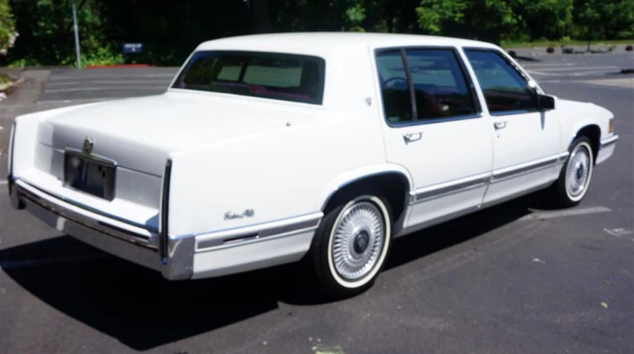 1993 Cadillac DeVille 6th Gen - Image 3 of 9