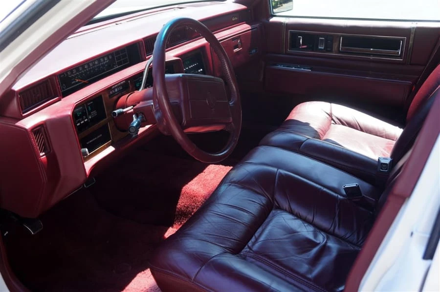 1993 Cadillac DeVille 6th Gen - Image 4 of 9