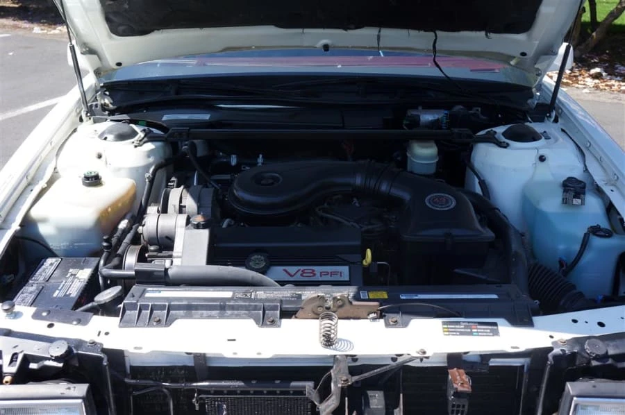 1993 Cadillac DeVille 6th Gen - Image 7 of 9