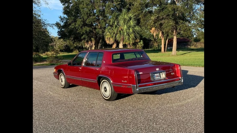 1993 Cadillac DeVille 6th Gen - Image 3 of 15