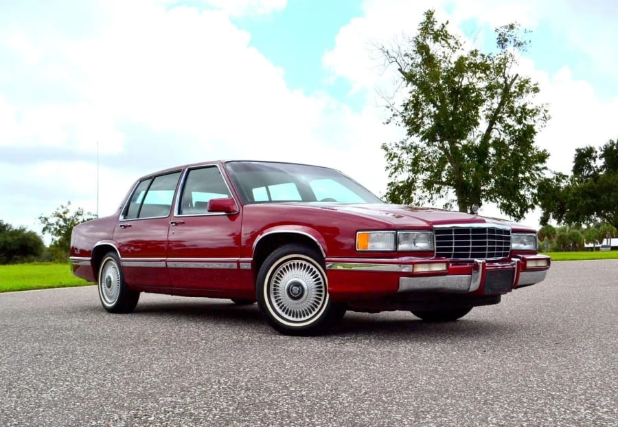 1993 Cadillac DeVille 6th Gen - Image 8 of 15