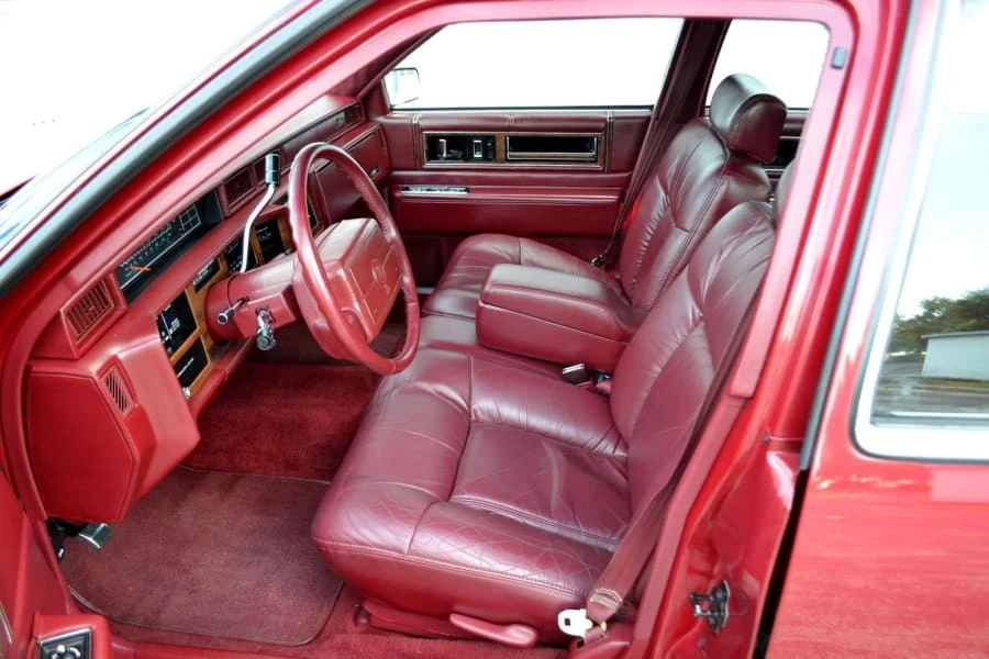 1993 Cadillac DeVille 6th Gen - Image 5 of 15