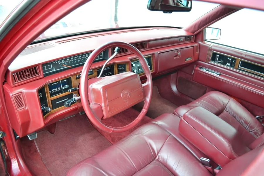 1993 Cadillac DeVille 6th Gen - Image 4 of 15