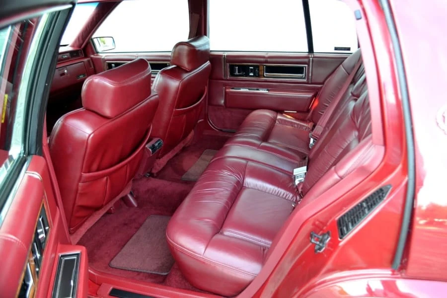 1993 Cadillac DeVille 6th Gen - Image 10 of 15
