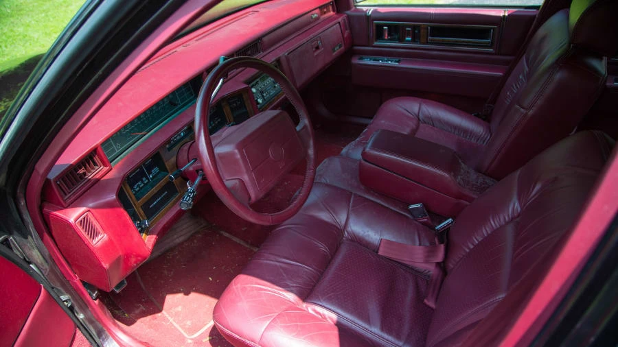 1993 Cadillac DeVille 6th Gen - Image 4 of 12