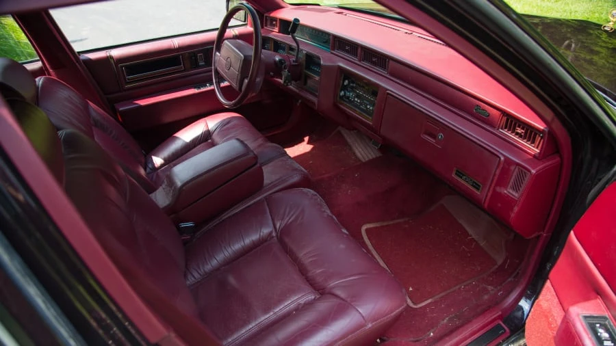 1993 Cadillac DeVille 6th Gen - Image 5 of 12