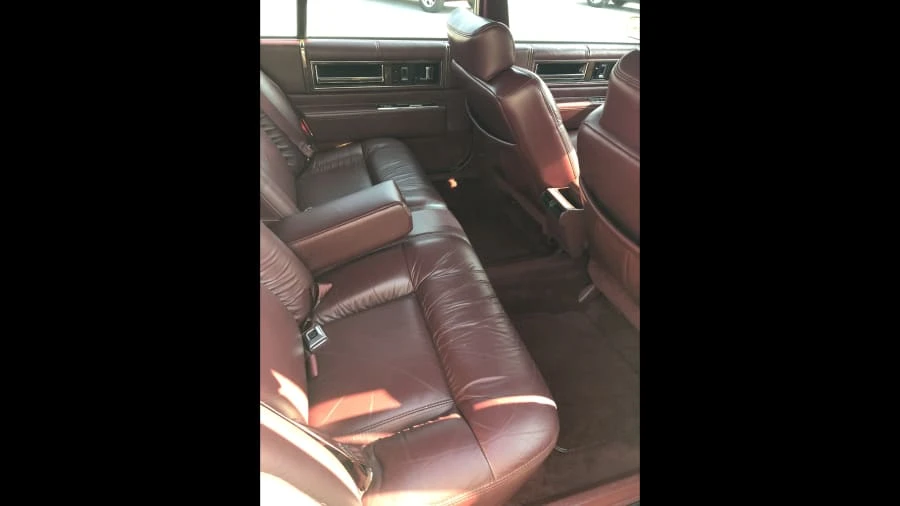 1993 Cadillac DeVille 6th Gen - Image 6 of 12