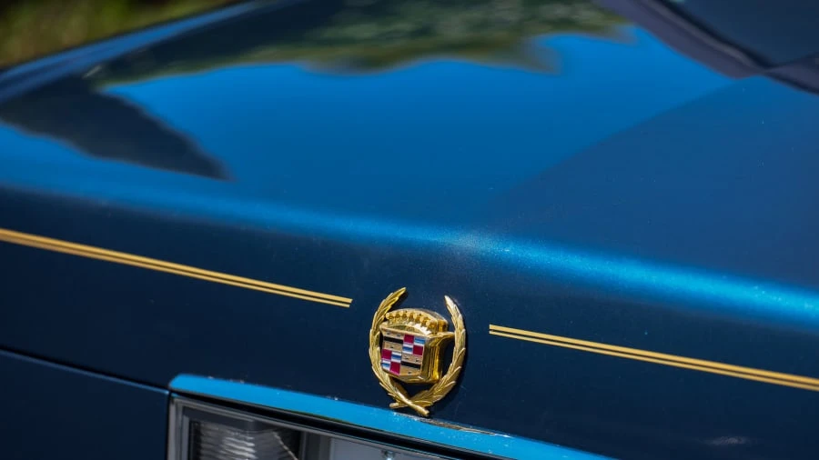 1993 Cadillac DeVille 6th Gen - Image 10 of 28