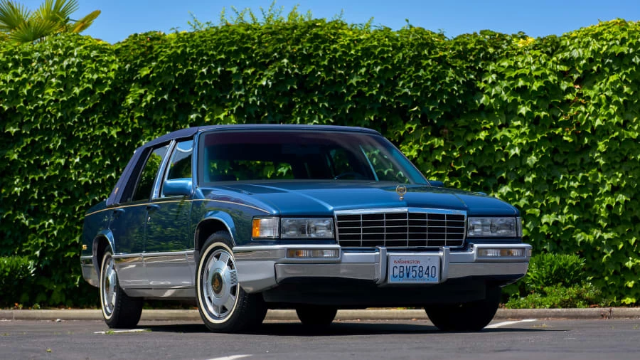 1993 Cadillac DeVille 6th Gen - Image 18 of 28