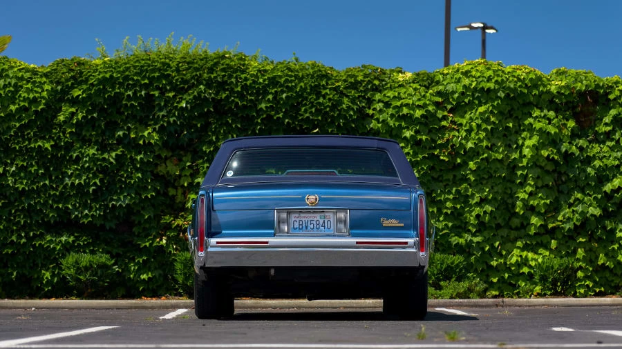 1993 Cadillac DeVille 6th Gen - Image 20 of 28
