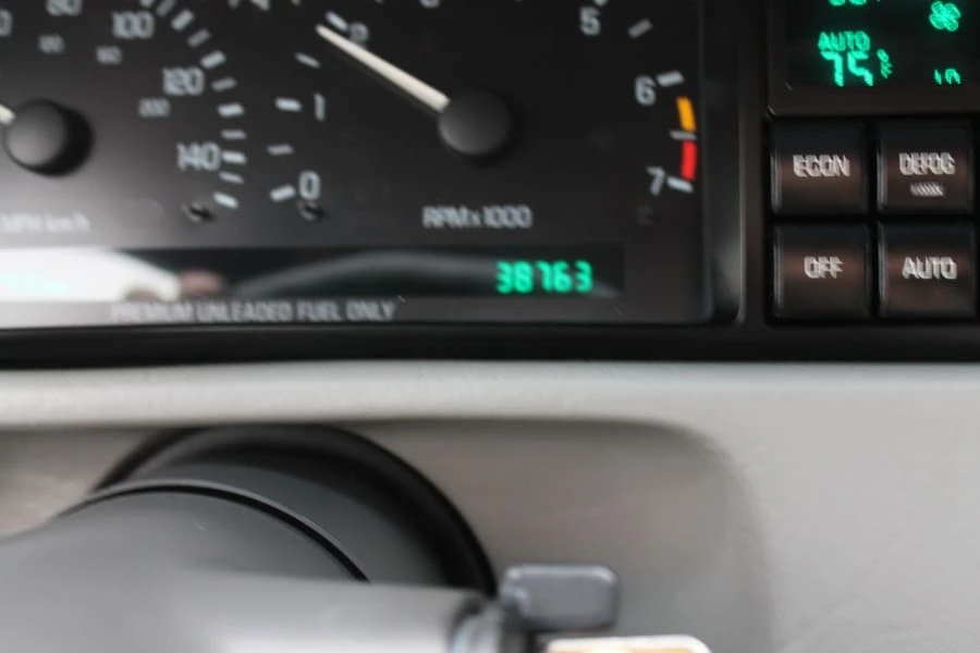 1993 Cadillac Eldorado 12th Gen - Image 6 of 13