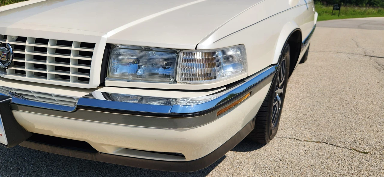 1993 Cadillac Eldorado 12th Gen - Image 16 of 31