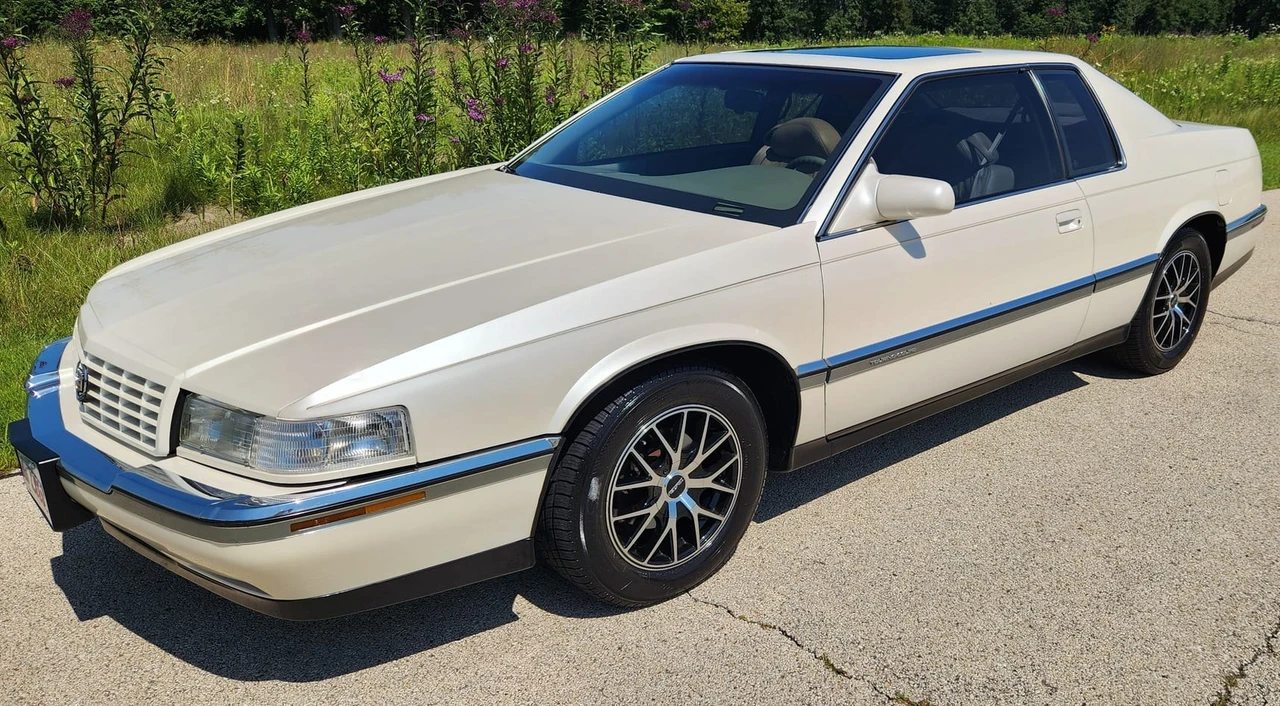 1993 Cadillac Eldorado 12th Gen - Image 12 of 31