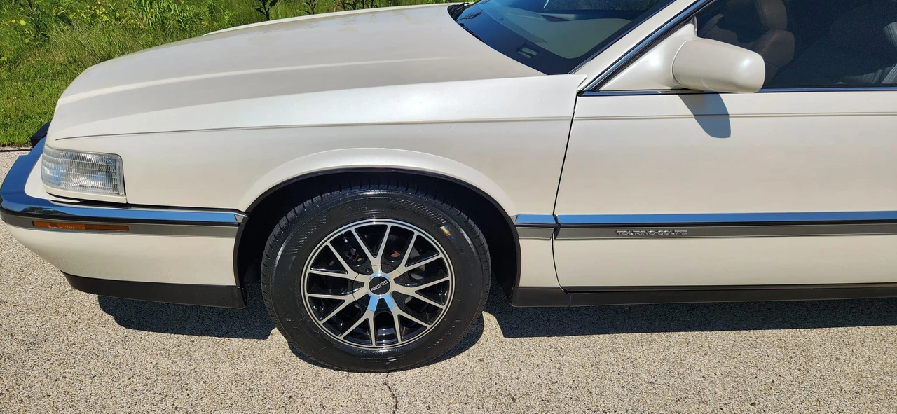 1993 Cadillac Eldorado 12th Gen - Image 23 of 31