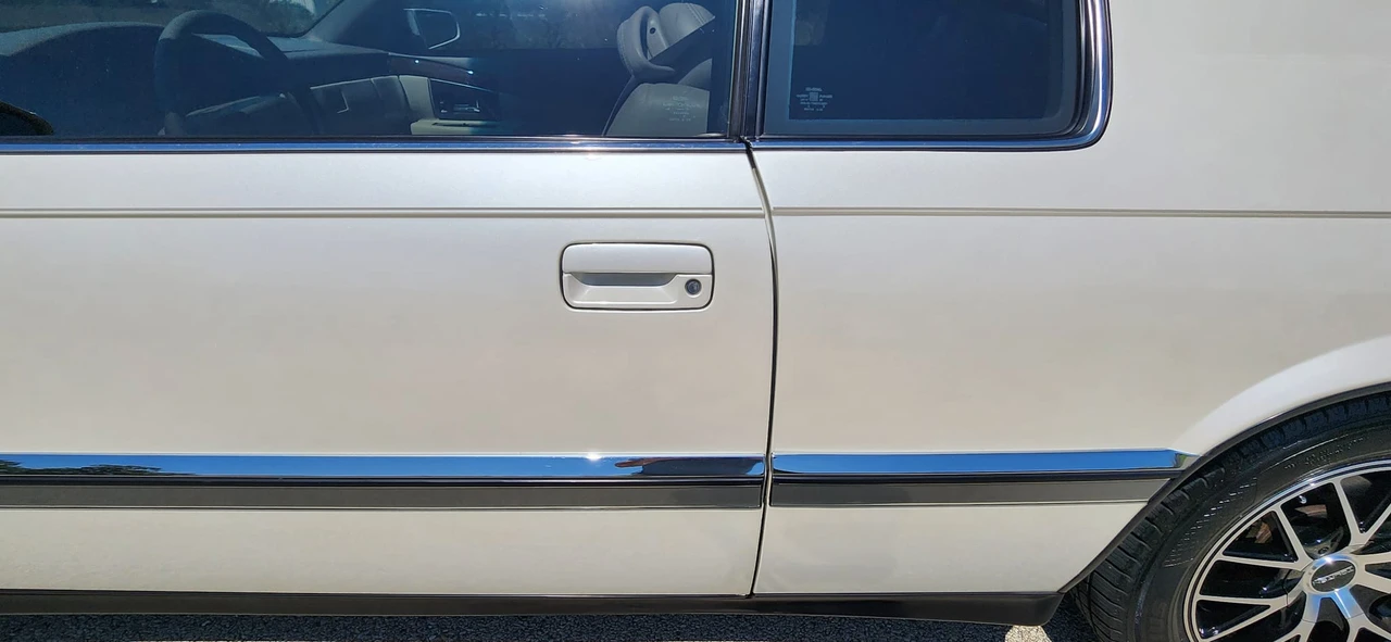 1993 Cadillac Eldorado 12th Gen - Image 25 of 31